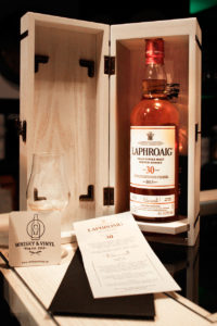 laphroaig30-Foto-Whisky-und-Vinyl